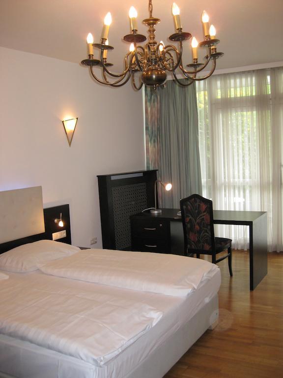Dom Hotel Linz Luaran gambar
