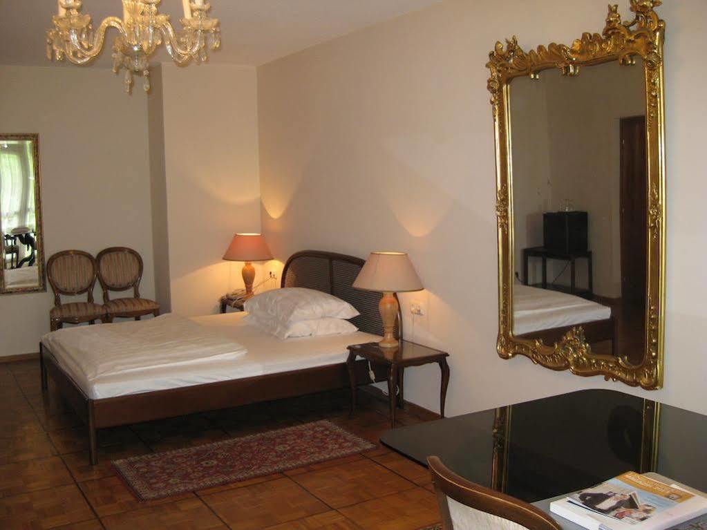 Dom Hotel Linz Luaran gambar